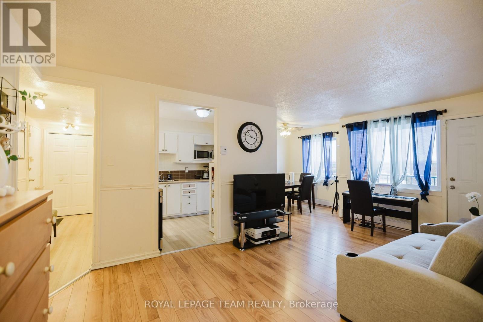 408A - 2044 Arrowsmith Drive, Ottawa, ON - Indoor