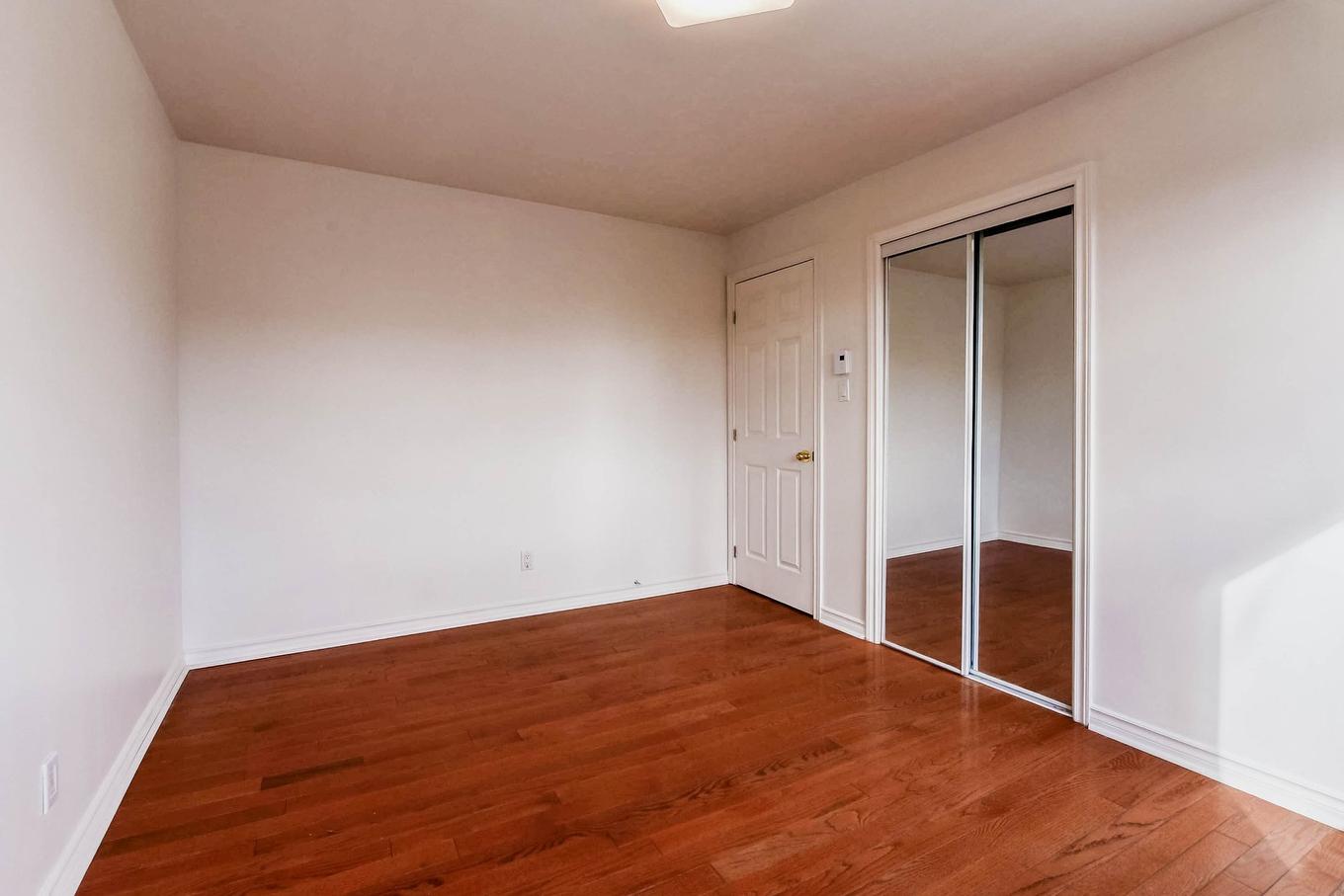 Chambre à coucher - 3990 Rue Plouffe, Montréal (Ahuntsic-Cartierville), QC - Indoor Photo Showing Other Room