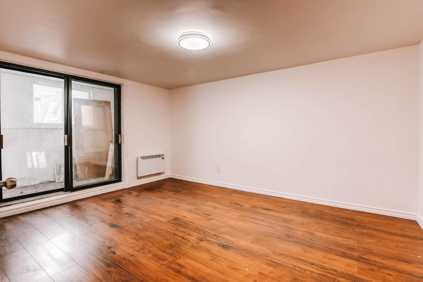 Chambre à coucher - 3990 Rue Plouffe, Montréal (Ahuntsic-Cartierville), QC - Indoor Photo Showing Other Room