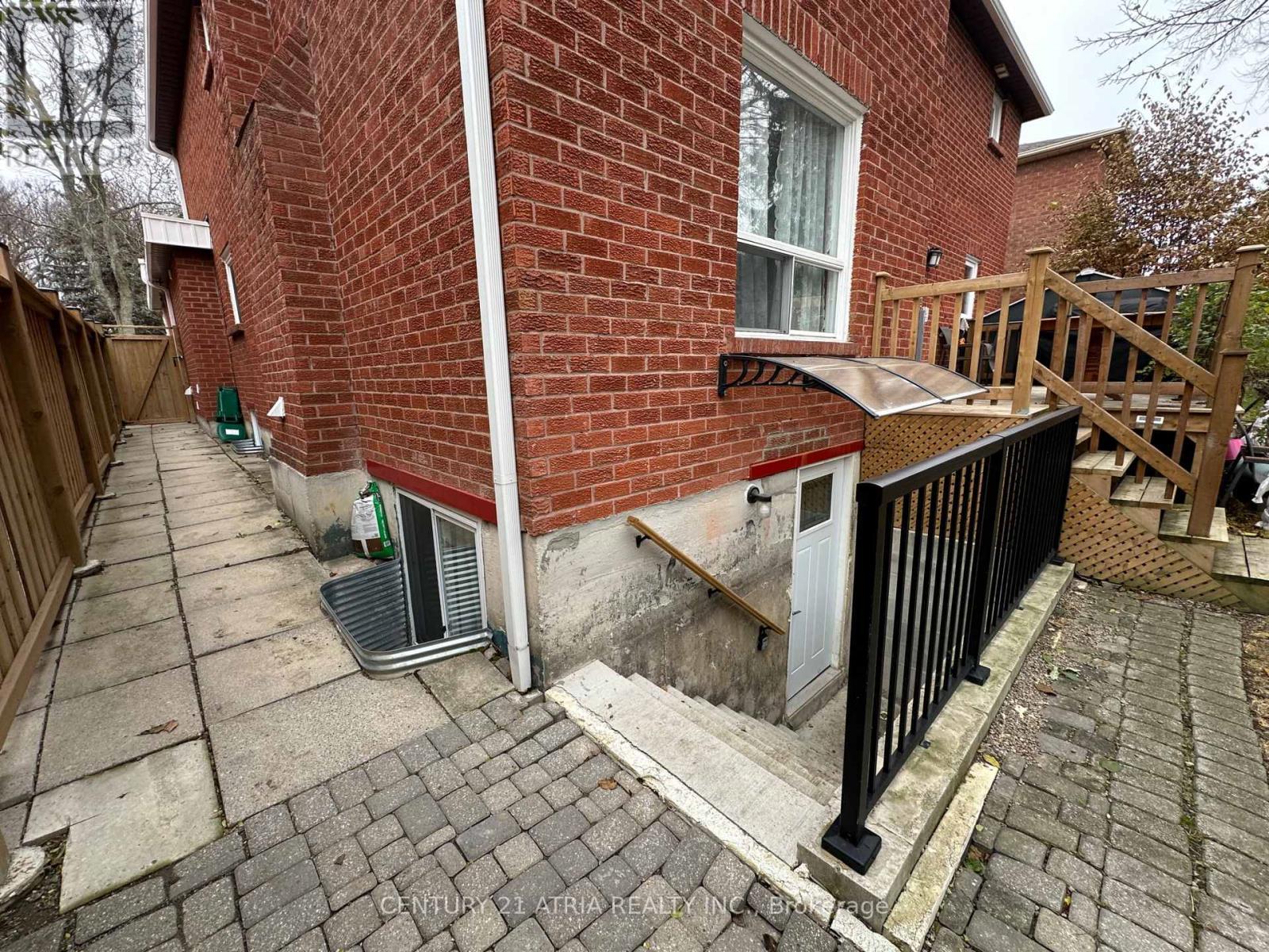 (Basement) - 12 Pearl Gate Court, Richmond Hill, ON - Outdoor With Exterior