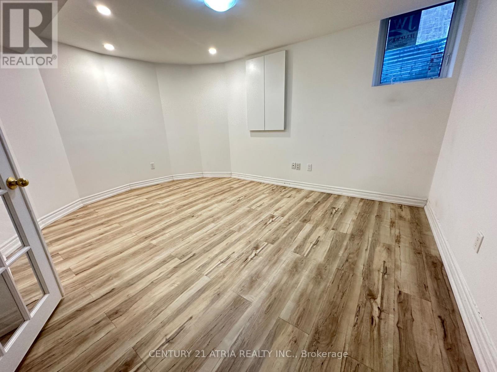 2nd bedroom - (Basement) - 12 Pearl Gate Court, Richmond Hill, ON - Indoor Photo Showing Other Room