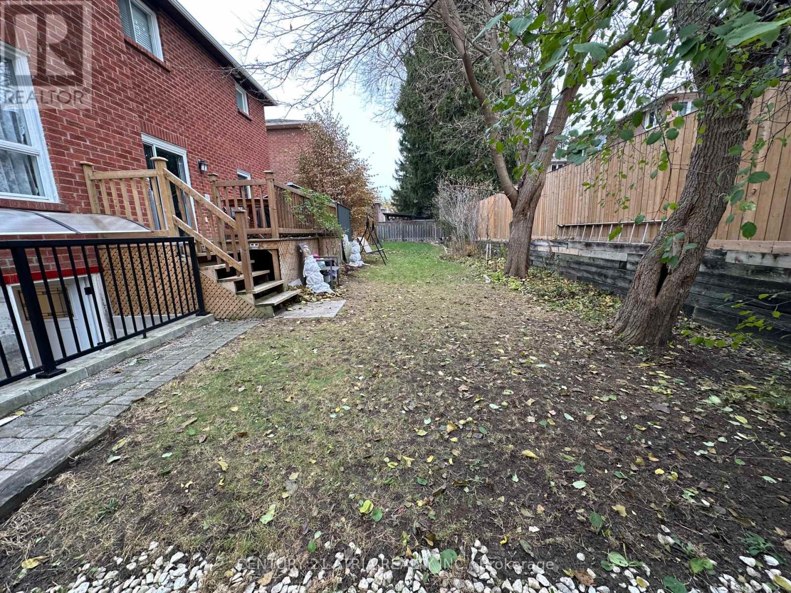 (Basement) - 12 Pearl Gate Court, Richmond Hill, ON - Outdoor