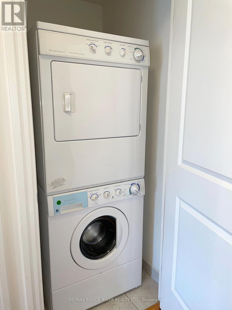 319 - 111 Upper Duke Crescent, Markham, ON - Indoor Photo Showing Laundry Room