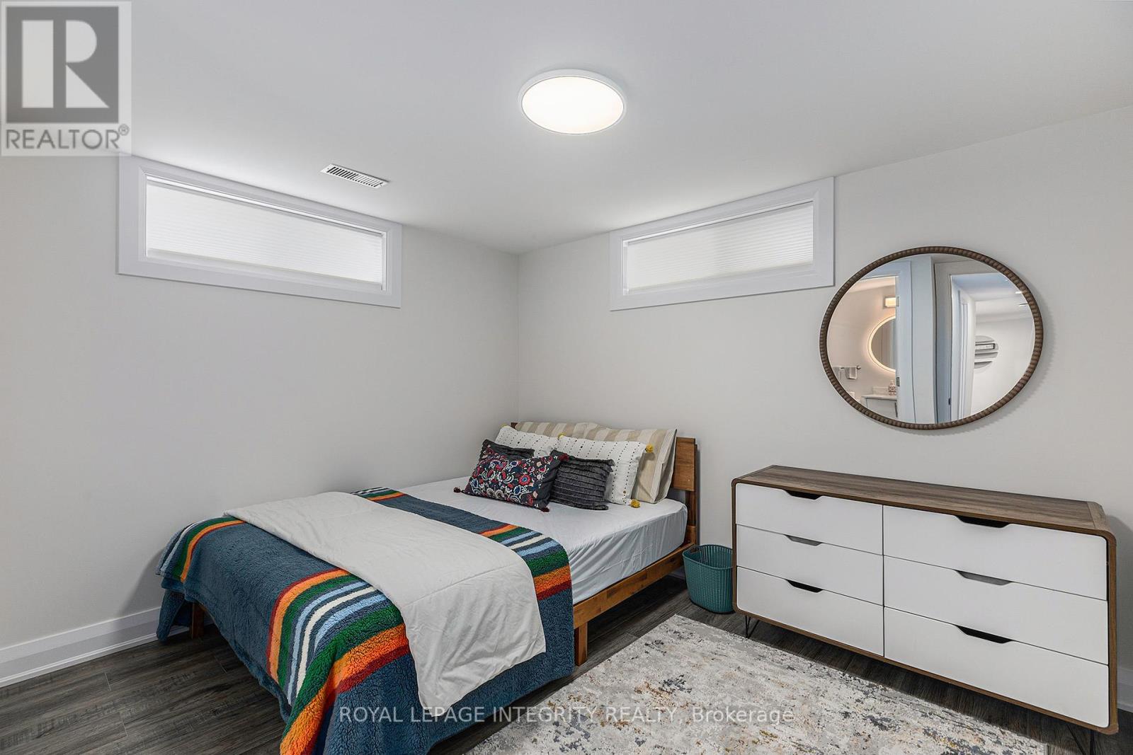 B - 19 Sherry Lane, Ottawa, ON - Indoor Photo Showing Bedroom