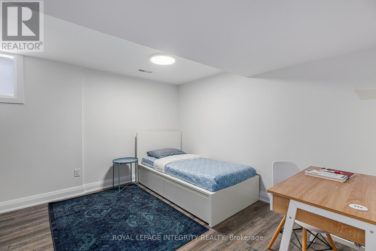 B - 19 Sherry Lane, Ottawa, ON - Indoor Photo Showing Bedroom