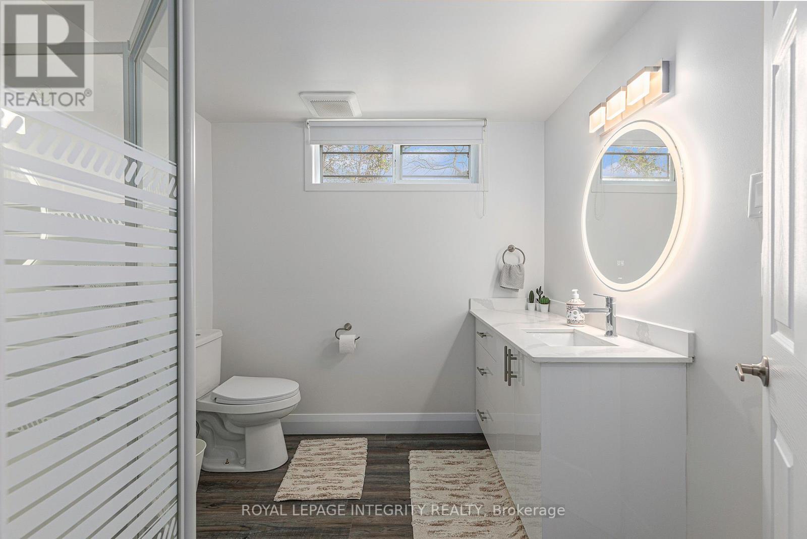 B - 19 Sherry Lane, Ottawa, ON - Indoor Photo Showing Bathroom