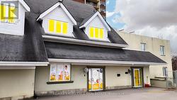 102 - 151 RANDALL STREET Oakville, ON L6J 1P5