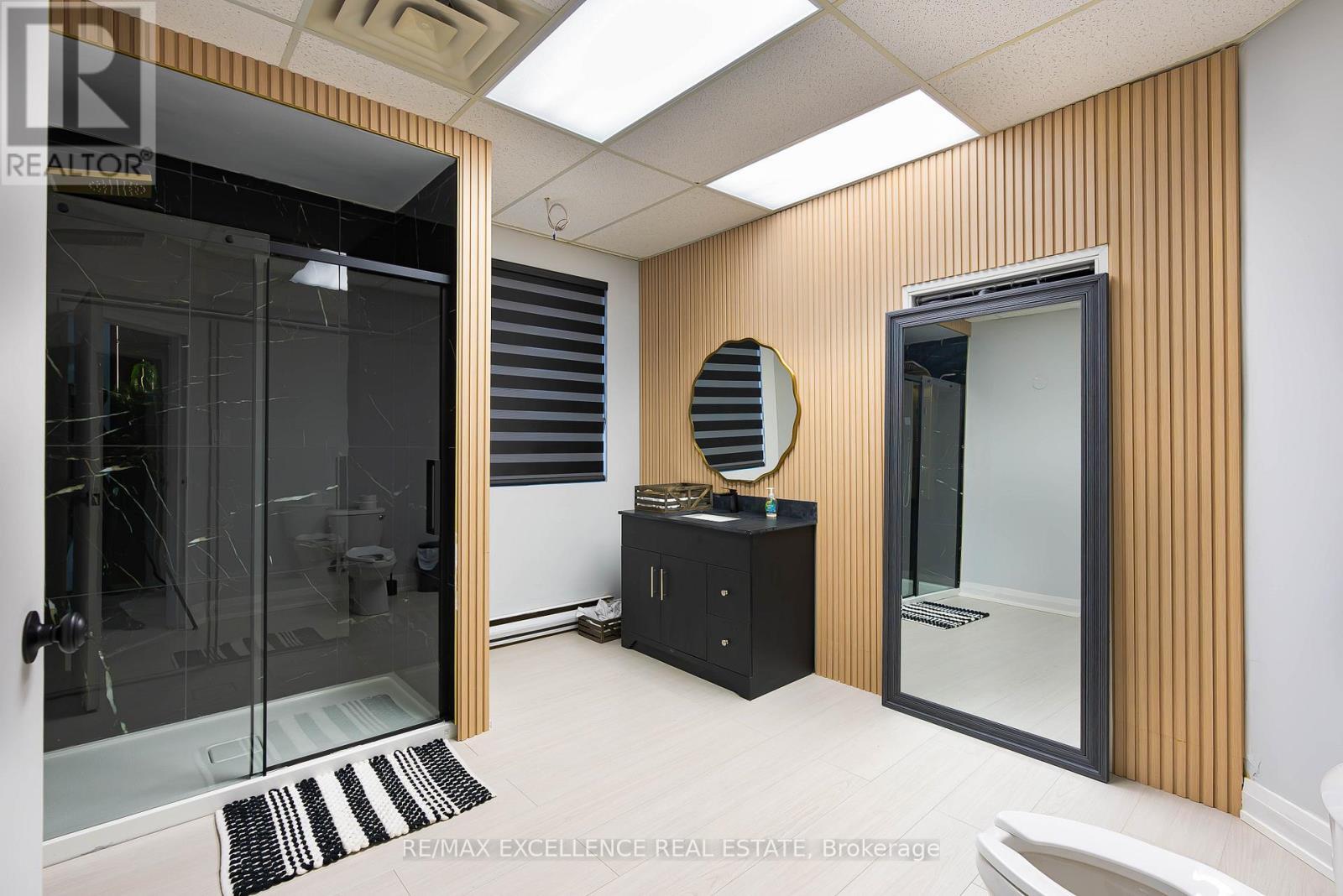 102 - 151 Randall Street, Oakville, ON