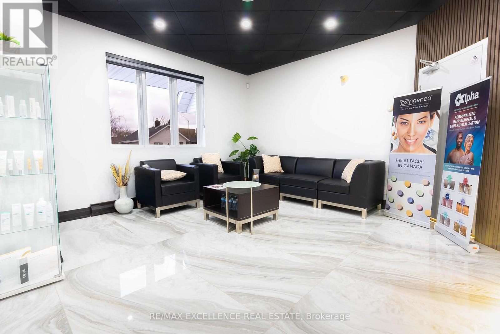 102 - 151 Randall Street, Oakville, ON