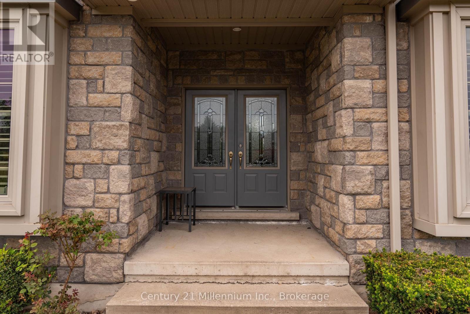 6 Glen Abbey Court, Meaford, ON - Outdoor