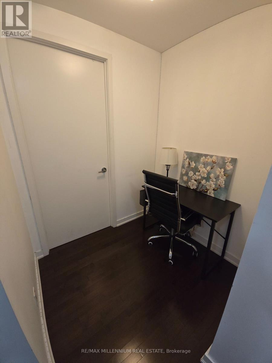 1112 - 14 York Street, Toronto, ON - Indoor