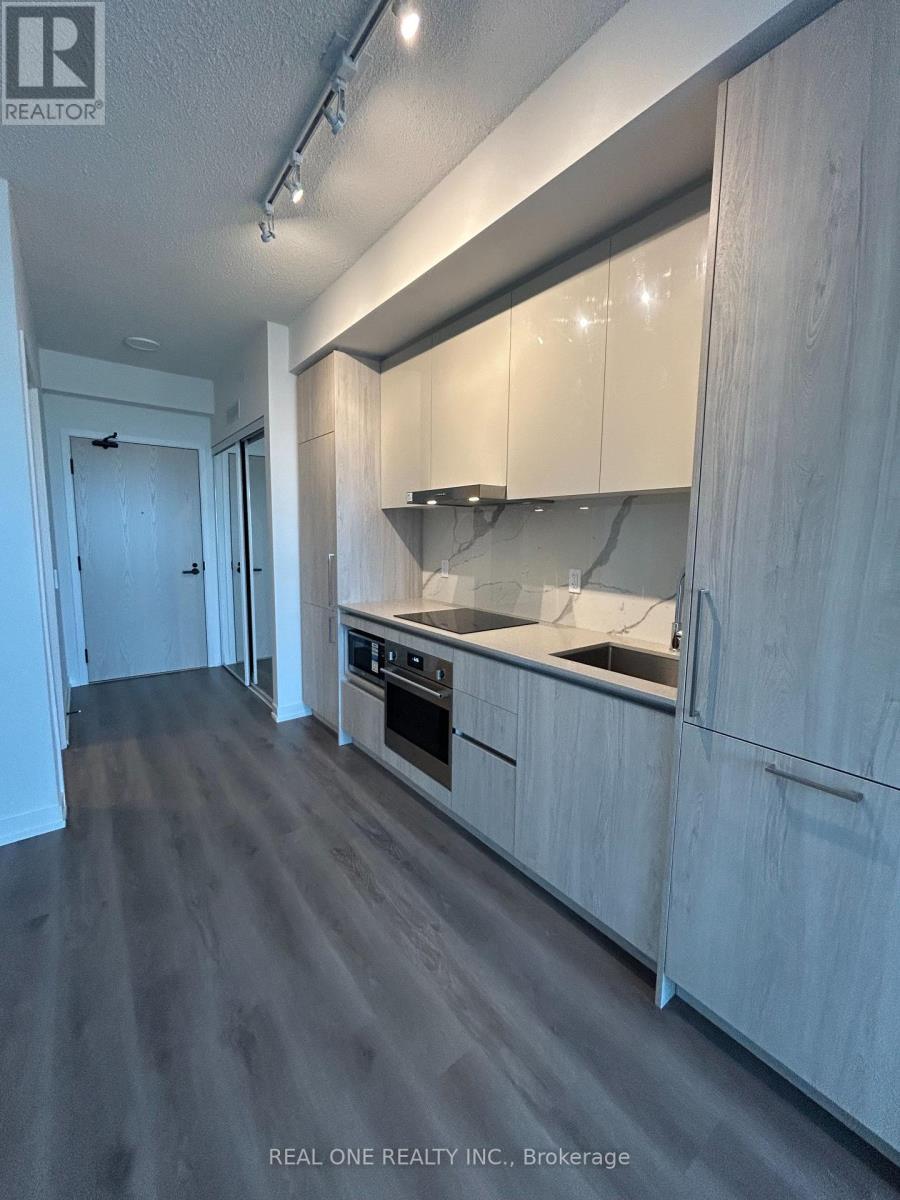 3105 - 225 Commerce Street, Vaughan, ON - Indoor Photo Showing Kitchen