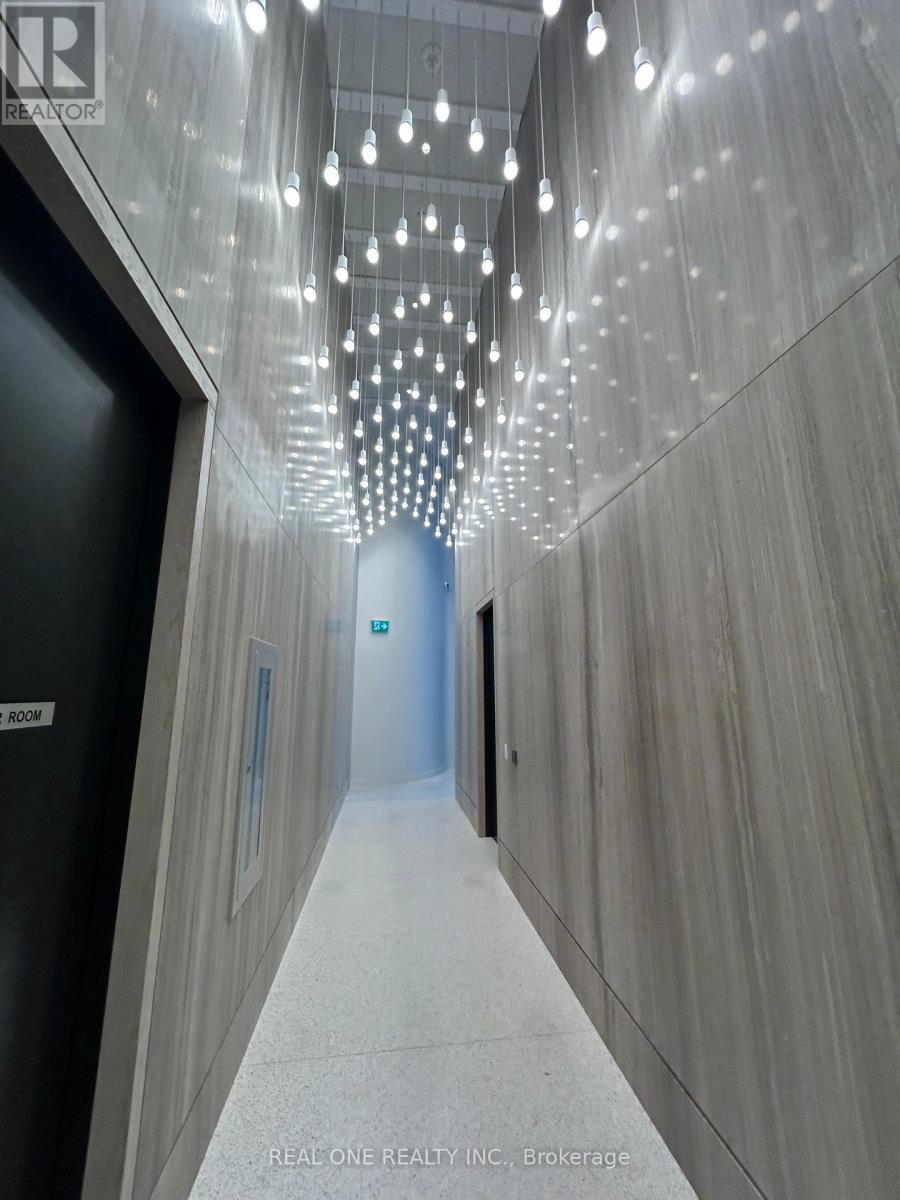 3105 - 225 Commerce Street, Vaughan, ON - Indoor