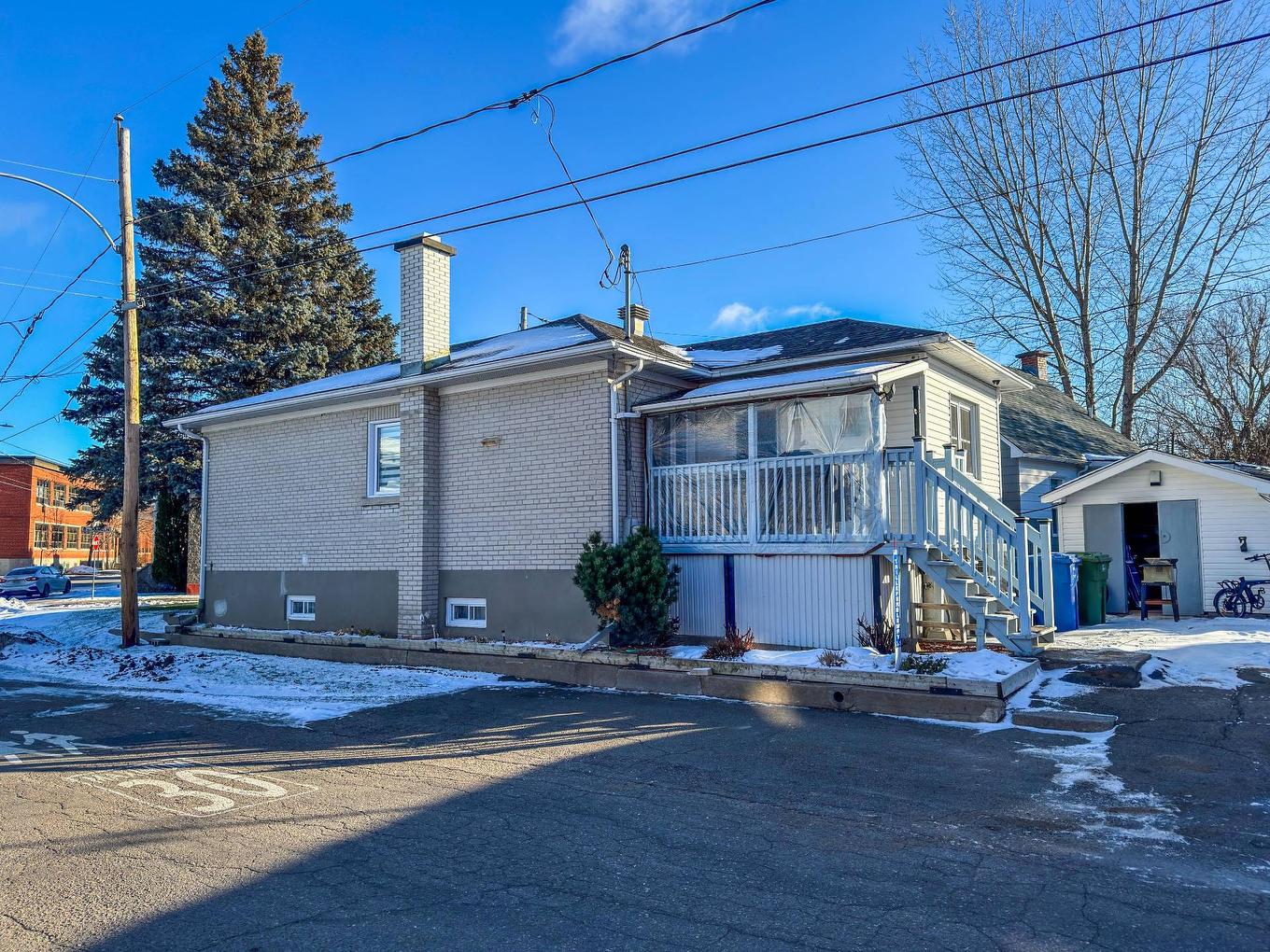 Exterior - 4 Rue Hamelin, Lachute, QC - Outdoor With Deck Patio Veranda