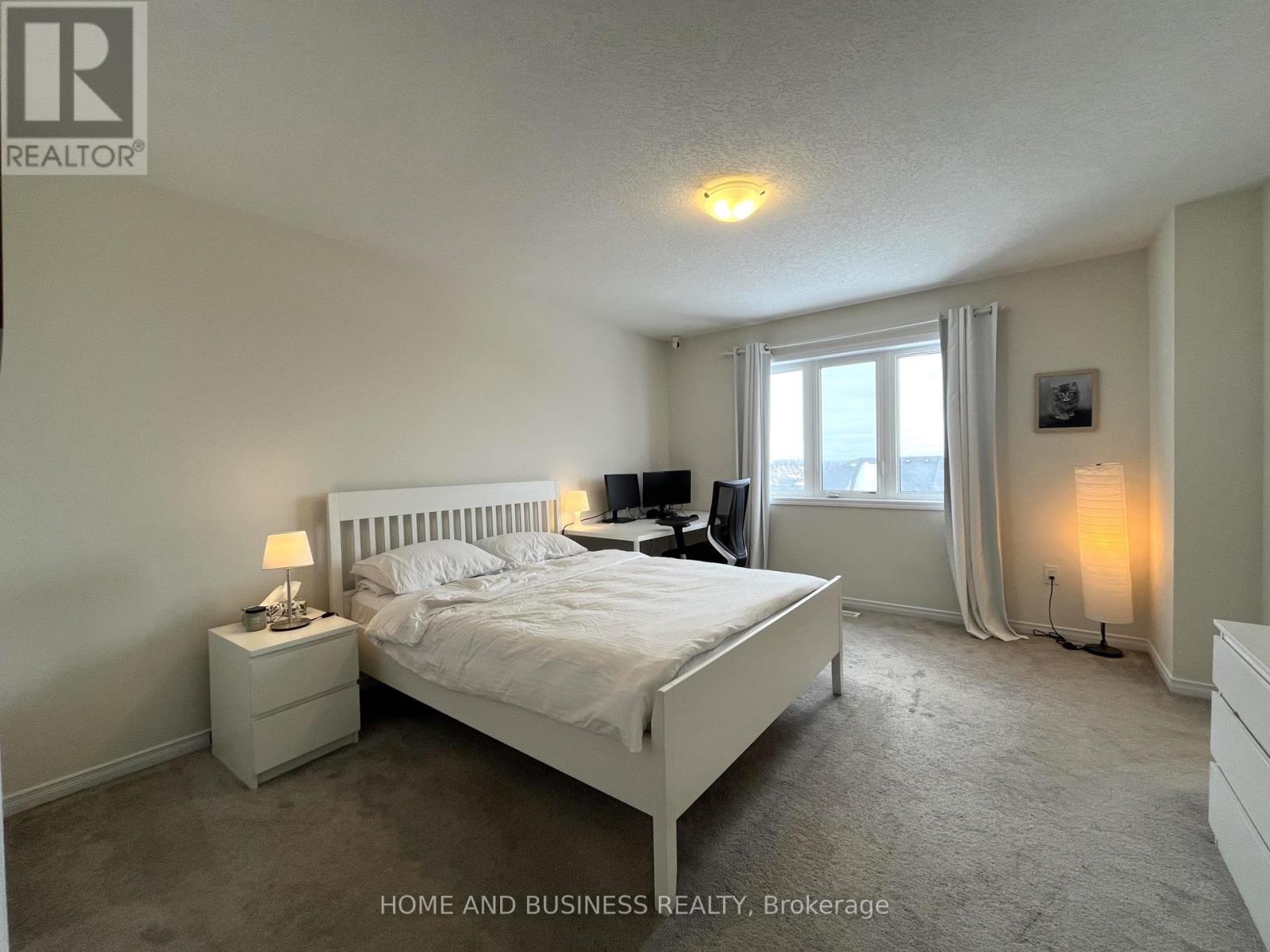 25 Allcroft Court, Hamilton, ON - Indoor Photo Showing Bedroom