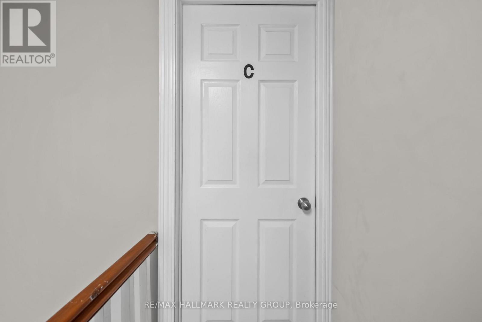 Unit C/bedroom has an ENSUITE BATHROOM - 132 Beausoleil Drive, Ottawa, ON - Indoor Photo Showing Other Room