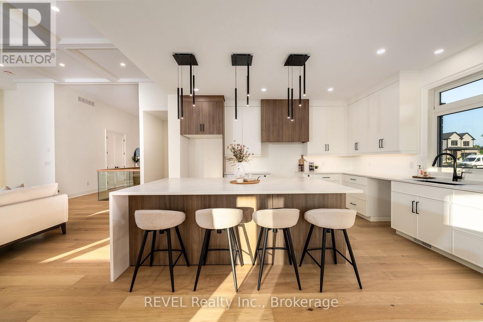 1 Anchor Road, Thorold (Port Robinson), ON - Indoor