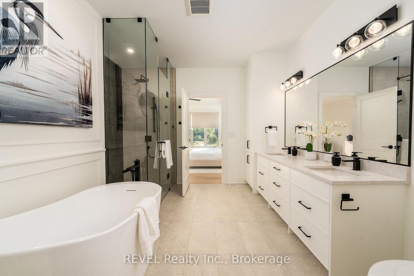 1 Anchor Road, Thorold (Port Robinson), ON - Indoor Photo Showing Bathroom