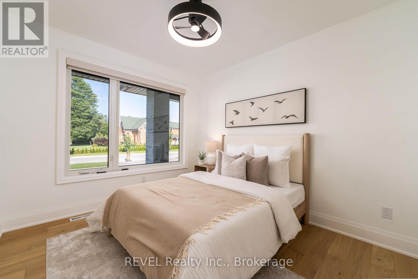 1 Anchor Road, Thorold (Port Robinson), ON - Indoor Photo Showing Bedroom