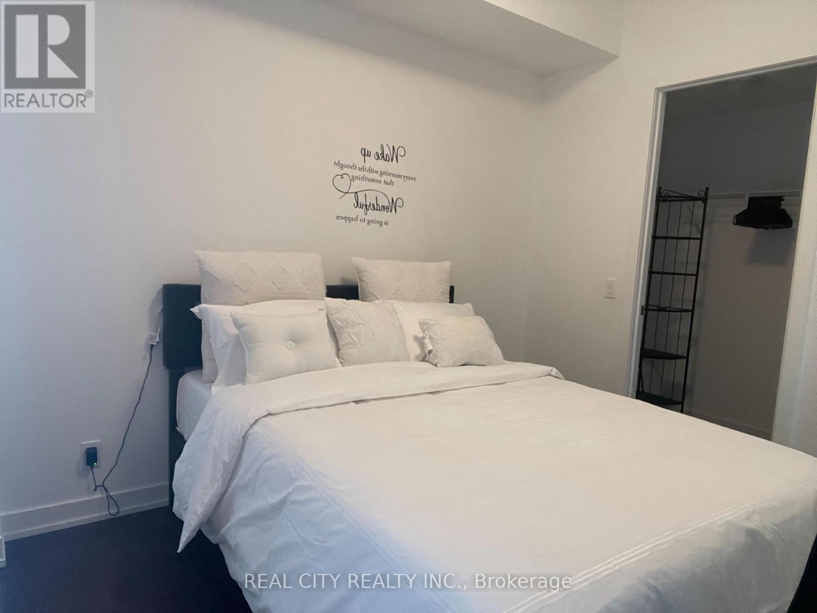 4309 - 2212 Lakeshore Boulevard W, Toronto, ON - Indoor Photo Showing Bedroom