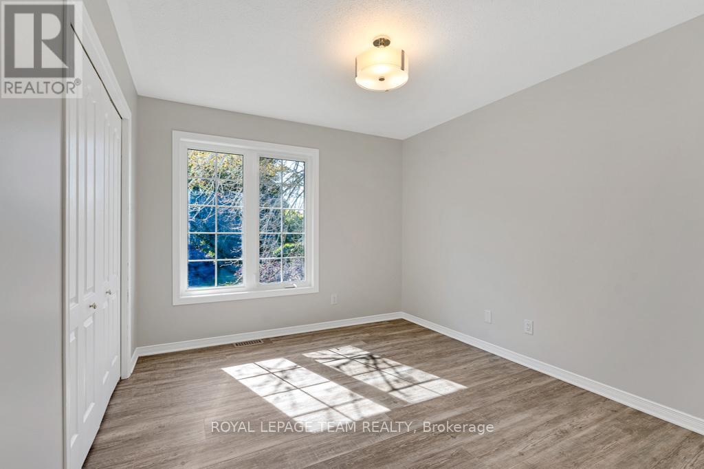 712 Hyndman Road, Edwardsburgh/Cardinal, ON - Indoor Photo Showing Other Room