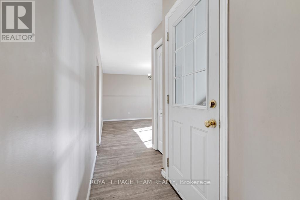 712 Hyndman Road, Edwardsburgh/Cardinal, ON - Indoor Photo Showing Other Room