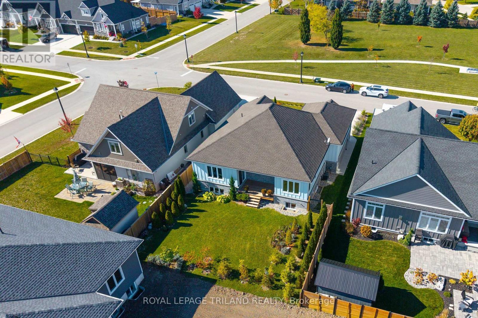 Note the permanent green space across the street - 26 Tattersall Lane, Lambton Shores (Grand Bend), ON - Outdoor