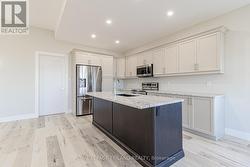 More of this fantastic kitchen -