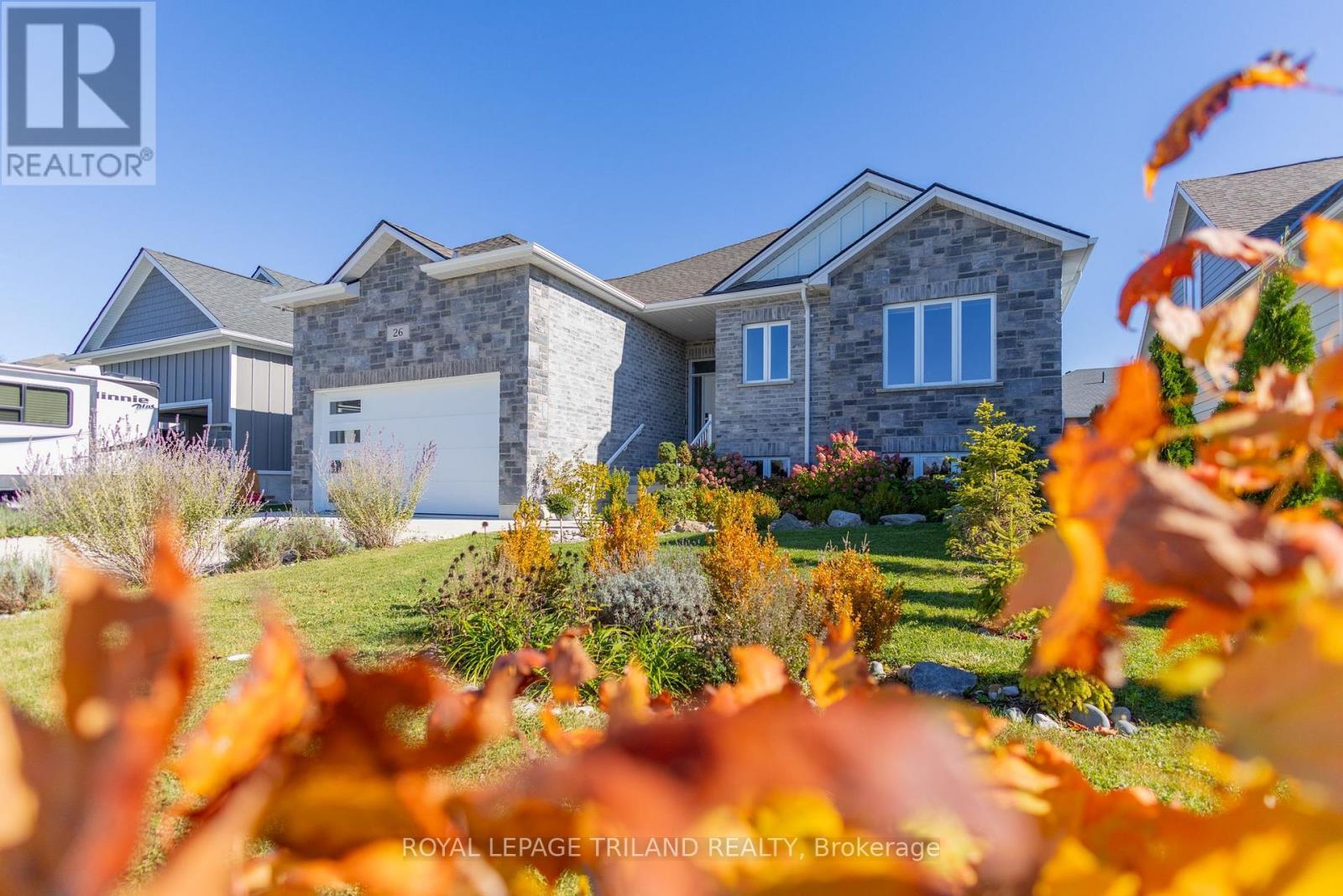 Front of home offers great curb appeal - 26 Tattersall Lane, Lambton Shores (Grand Bend), ON - Outdoor