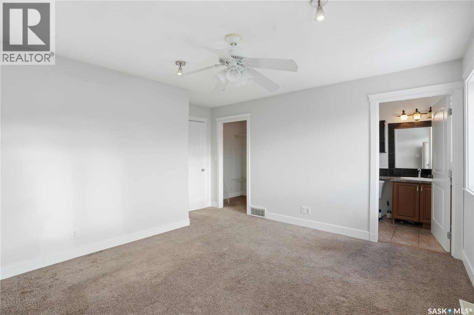 339 West Hampton Boulevard, Saskatoon, SK - Indoor Photo Showing Other Room