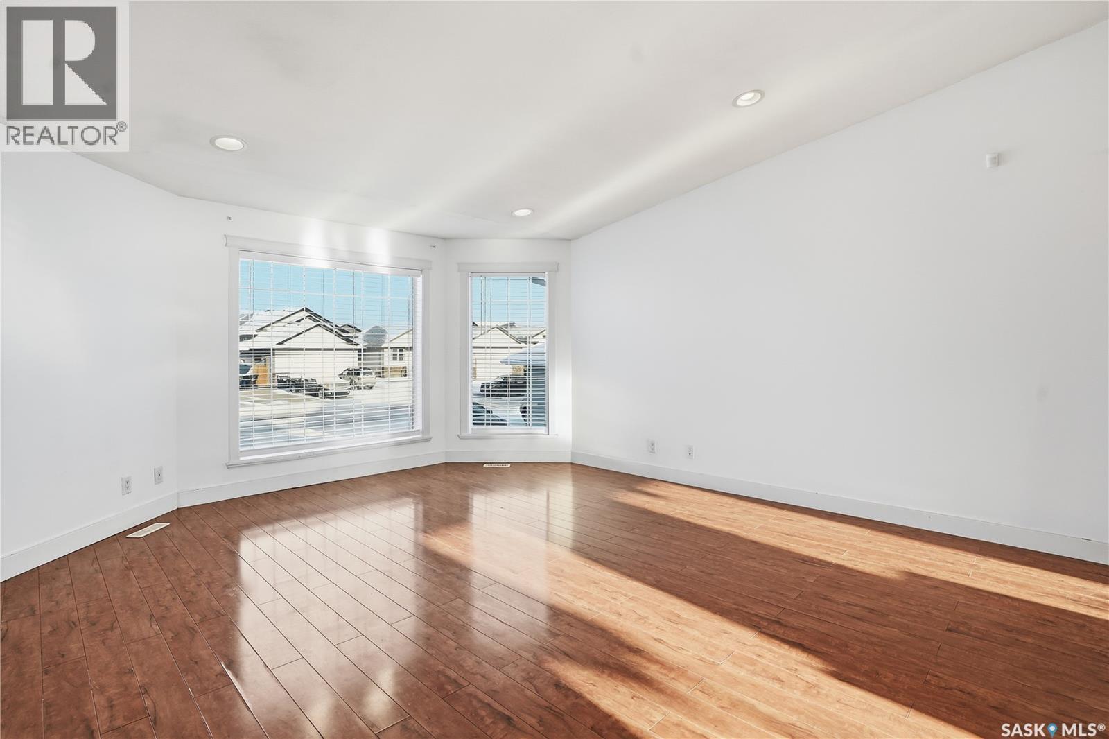 339 West Hampton Boulevard, Saskatoon, SK - Indoor Photo Showing Other Room