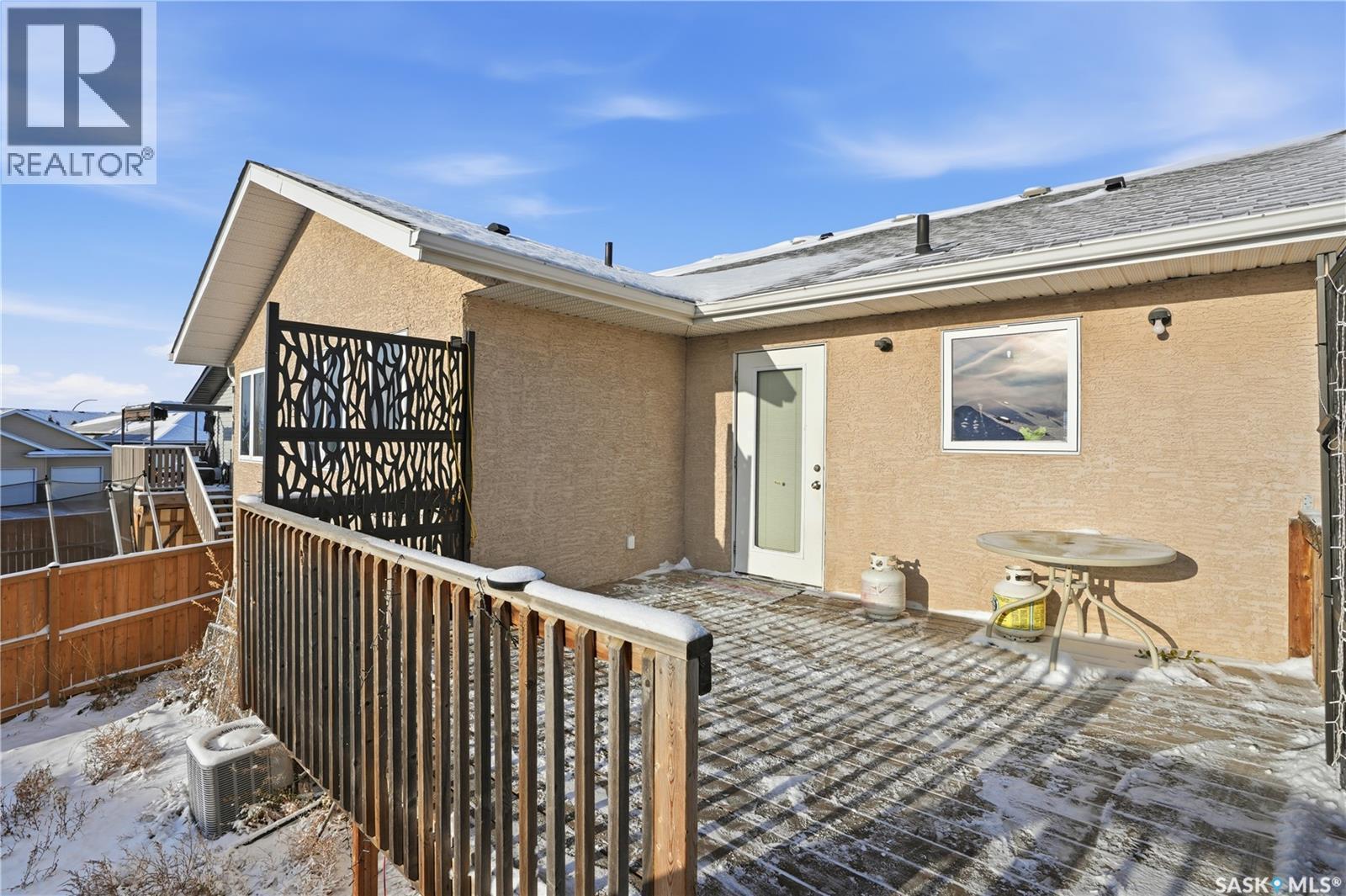 339 West Hampton Boulevard, Saskatoon, SK - Outdoor With Exterior