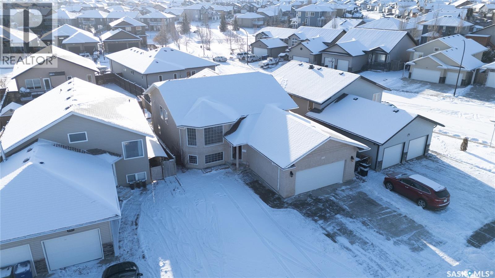 339 West Hampton Boulevard, Saskatoon, SK - Outdoor