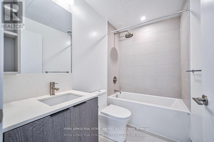 4711 - 55 Mercer Street, Toronto, ON - Indoor Photo Showing Bathroom