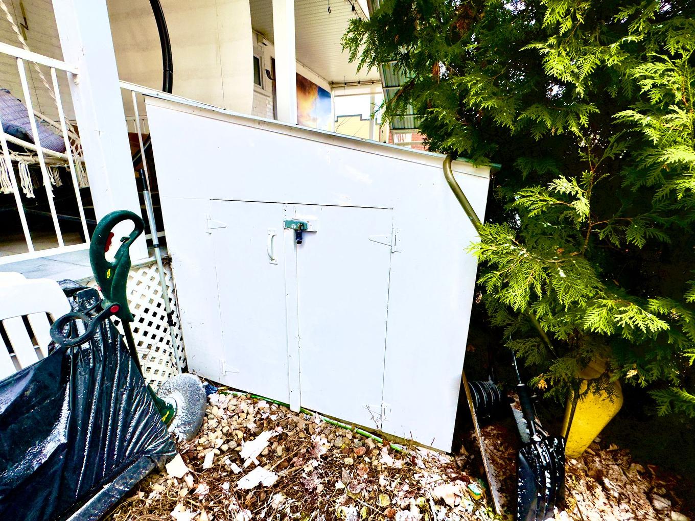 Rangement - 56 Rue Ste-Anne, Montréal (Rivière-Des-Prairies/Pointe-Aux-Trembles), QC - Outdoor