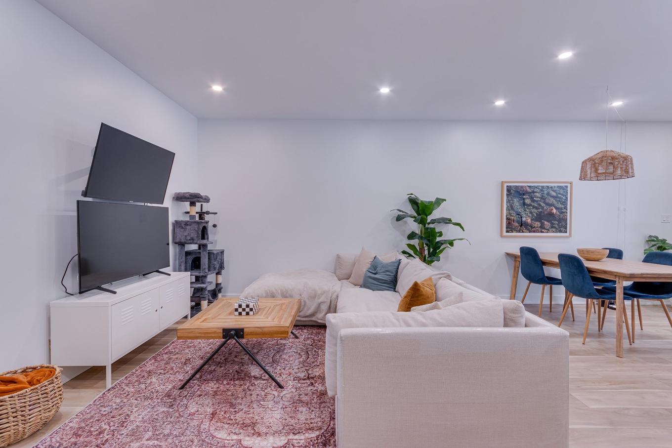 Living room - 12 Ch. Sisttie, La Pêche, QC - Indoor