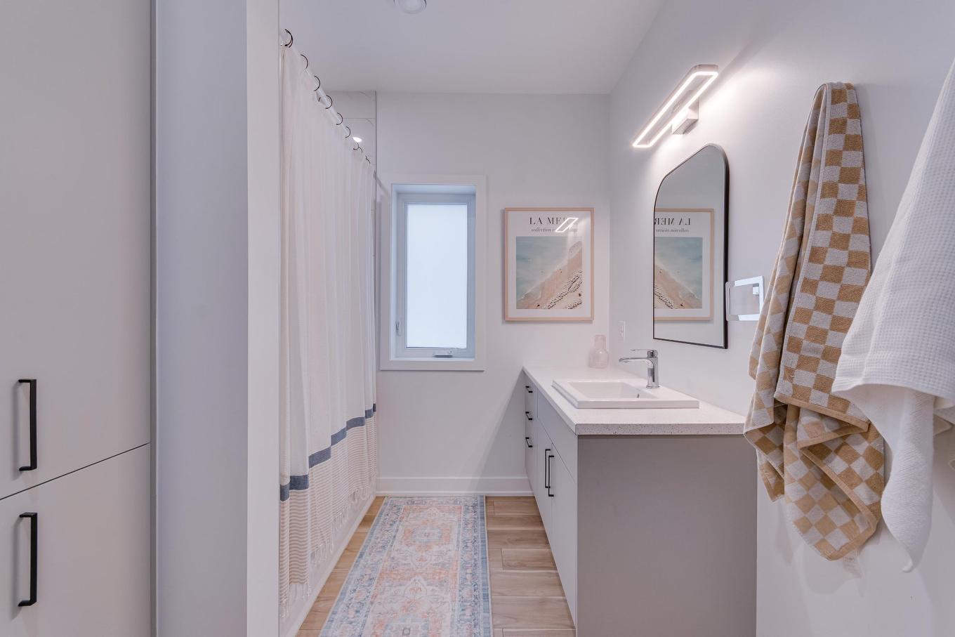 Bathroom - 12 Ch. Sisttie, La Pêche, QC - Indoor Photo Showing Laundry Room