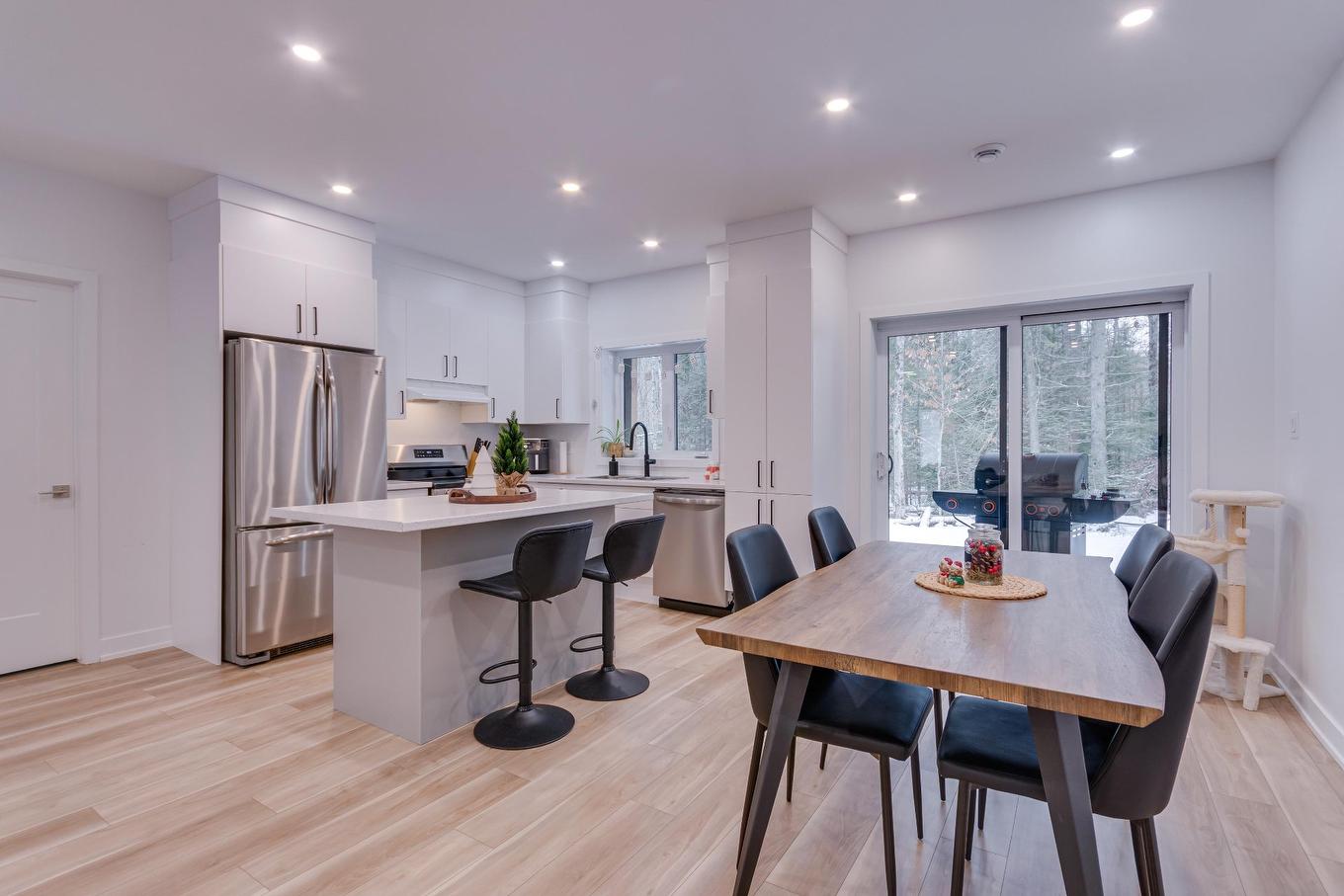 Kitchen - 12 Ch. Sisttie, La Pêche, QC - Indoor Photo Showing Other Room