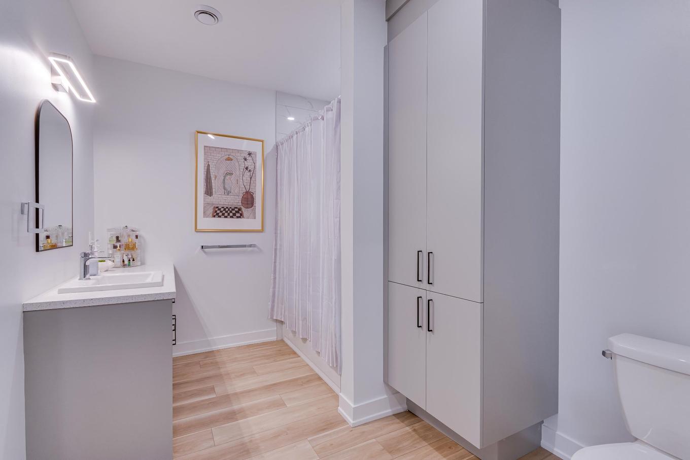 Bathroom - 12 Ch. Sisttie, La Pêche, QC - Indoor Photo Showing Bathroom