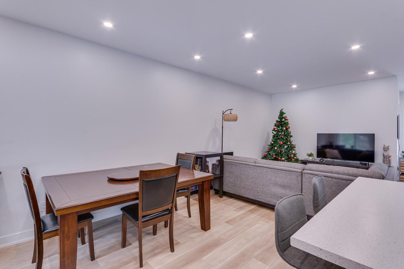 Dining room - 12 Ch. Sisttie, La Pêche, QC - Indoor Photo Showing Dining Room