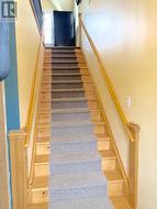 Wide Front Entrance Staircase -