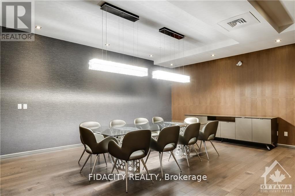 1002 - 101 Queen Street, Ottawa, ON - Indoor Photo Showing Dining Room