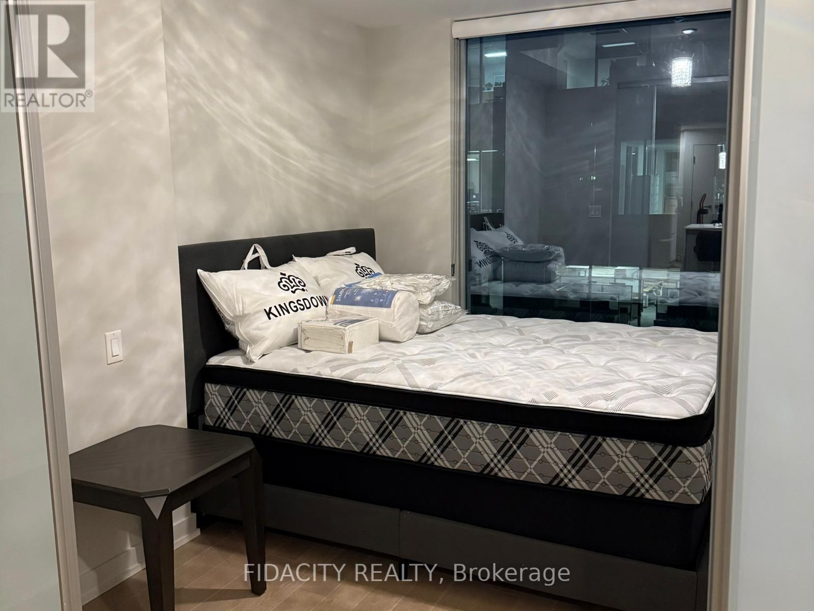 1002 - 101 Queen Street, Ottawa, ON - Indoor Photo Showing Bedroom