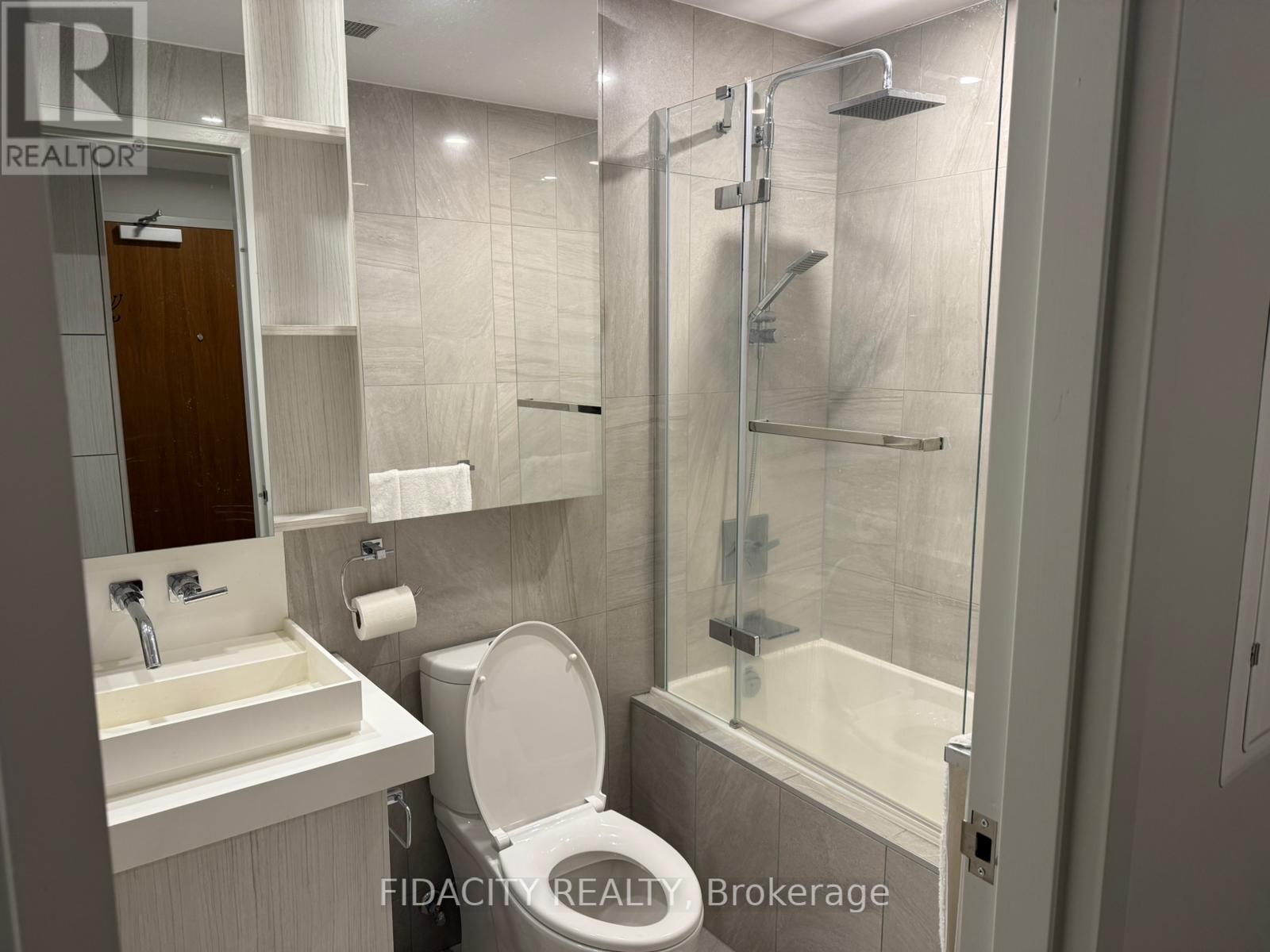 1002 - 101 Queen Street, Ottawa, ON - Indoor Photo Showing Bathroom