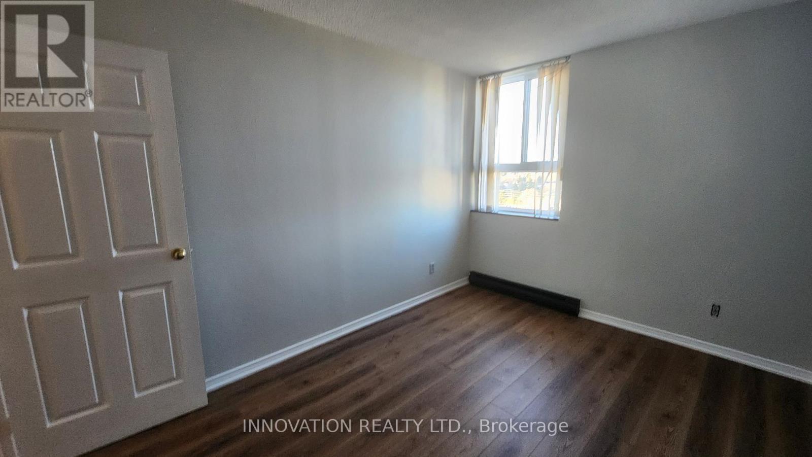 1406 - 2020 Jasmine Crescent, Ottawa, ON - Indoor Photo Showing Other Room