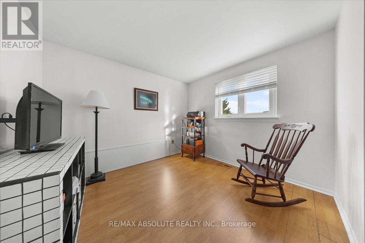 16 Melanie Crescent, Ottawa, ON - Indoor