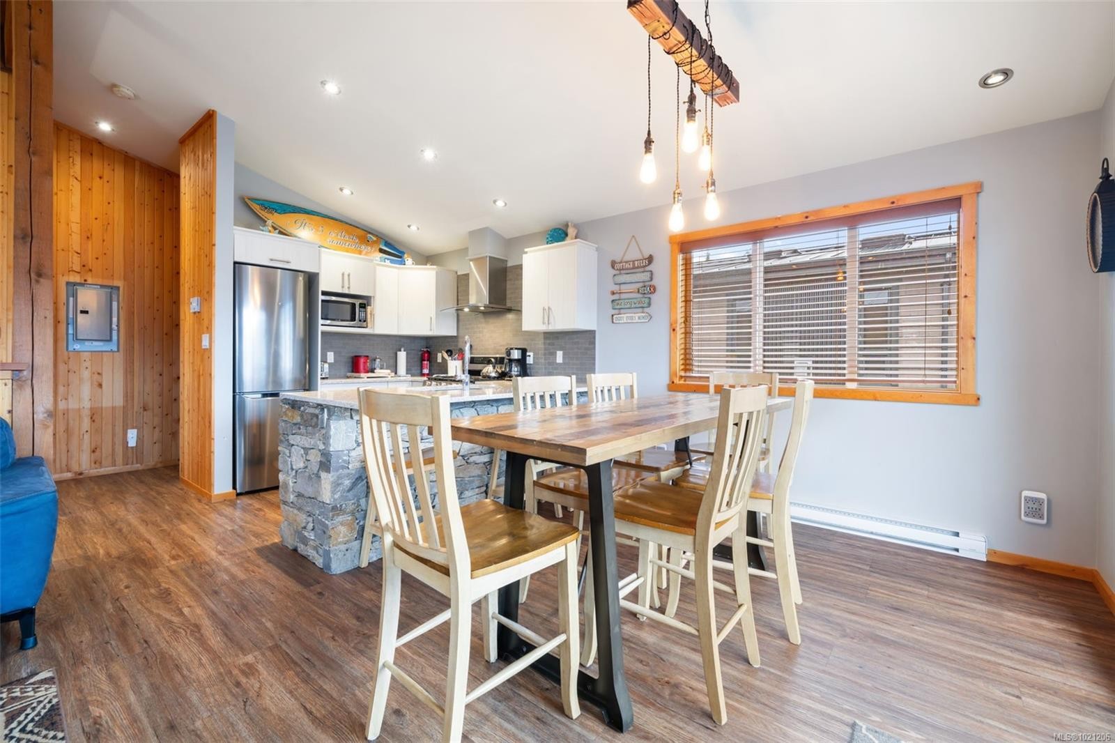 221-6596 Baird Rd, Port Renfrew, BC