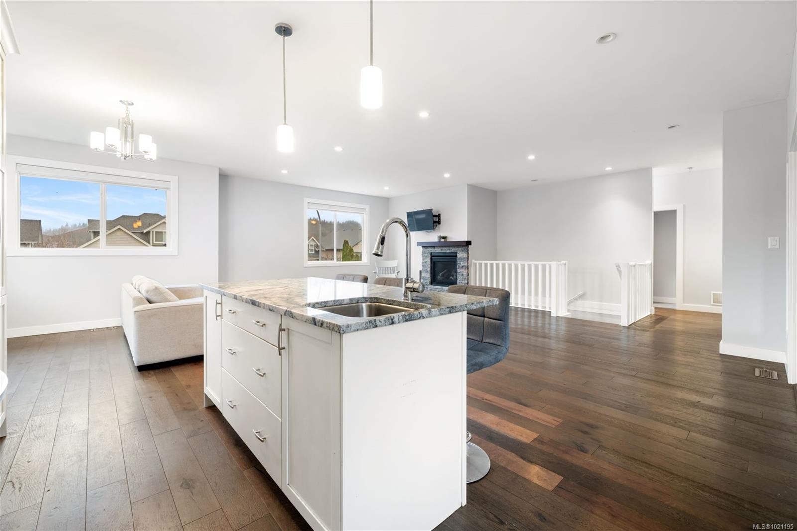 374 Point Ideal Dr, Lake Cowichan, BC