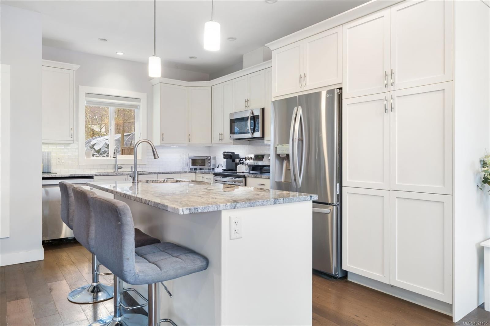 374 Point Ideal Dr, Lake Cowichan, BC