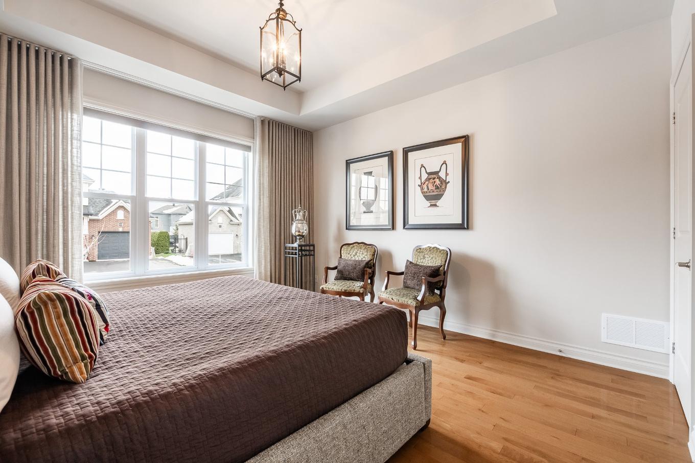 Primary bedroom - 4041 Rue Des Bolets, Saint-Bruno-De-Montarville, QC - Indoor Photo Showing Bedroom